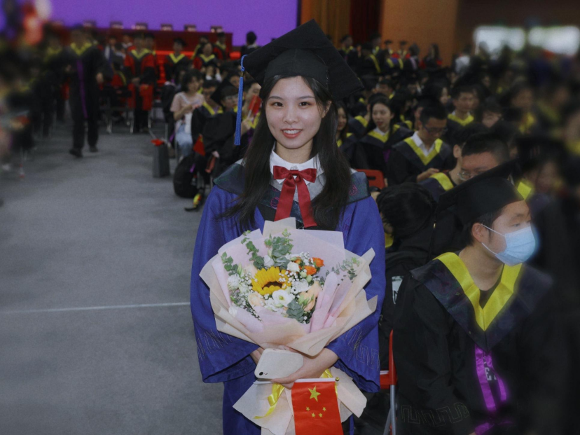【毕业生风采】揭秘毕业典礼发言女孩！她是李玉璇，7篇SCI、学分绩第一、清华读博